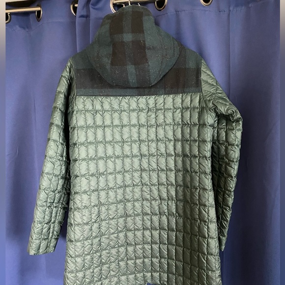 Limited edition recycled Patagonia Jacket - Picture 10 of 10